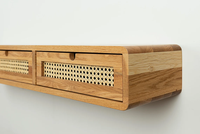 Table console flottante avec trois tiroirs en rotin en chêne massif