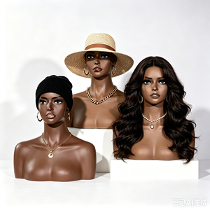 Tête de Mannequin Femme Noire Réaliste avec Épaules pour Présentation de Perruques - Idéale pour le Maquillage et la Mode - Product Image 2