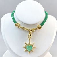 Collier Pendentif Croix Étoile à Huit Branches Vert Tendance pour Femme, Chaîne de Clavicule de Luxe Incrustée de Strass, Bijou Personnalisé