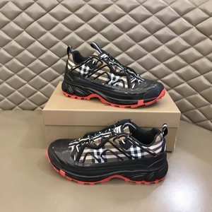 Chaussures de sport de luxe de haute qualité pour femmes, antidérapantes, à lacets, tendance, chaussures athlétiques, chaussures de course respirantes pour hommes - Product Image 3