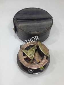 Boussole à cadran de soleil Antique en laiton massif, joli cadran de soleil, en cuivre, avec boîte en cuir noir Antique - Product Image 6