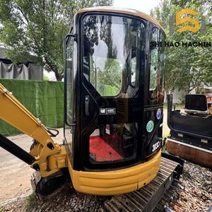 Transport puissant et économe en carburant, pelle rétrocaveuse sur chenilles Caterpillar CAT303 d'occasion de 3 tonnes pour usage agricole et domestique - Product Image 1