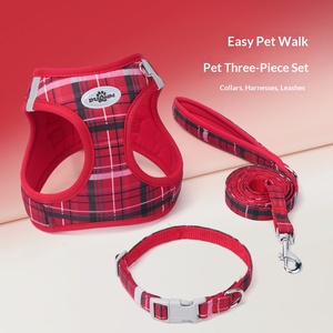 Arnés Clásico a Cuadros con Botones para Perros Pequeños, Estilo INS, Malla Suave, Antiescape, Cómodo, Conjunto de Correa y Chaleco para Pasear Mascotas - Product Image 5