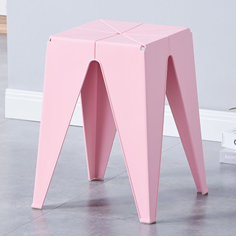 Taburete rosa en forma de cruz [Extra Grueso]