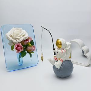 Figura de astronauta, adorno de cerámica, diseño moderno redondo, decoración de dormitorio, regalo para niños - Product Image 3