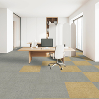 Einfach zu Verlegende Luxus-Bodenteppiche für Büros Hochwertige Quadratische 50x50 Gewerbliche Teppichfliesen