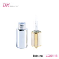 Vente en gros de porte-clés personnalisés de luxe en fourrure/cuir avec couvercle, conteneur vide pour brillant à lèvres, petit tube transparent pour brillant à lèvres, emballage mignon