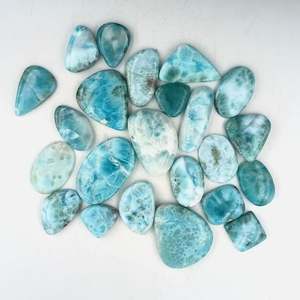 Pierre précieuse Larimar 100% naturelle de forme ovale, cabochon de haute qualité, pierre précieuse en vrac, bleu ciel rare, certifiée, cirée/huileée, vente en gros, OEM - Product Image 3