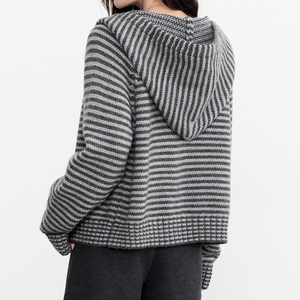 <span class=keywords><strong>Cardigan</strong></span> lavorato a maglia <span class=keywords><strong>con</strong></span> cappuccio e zip a righe da <span class=keywords><strong>donna</strong></span> - Top casual alla moda per tutti i giorni - Product Image 6