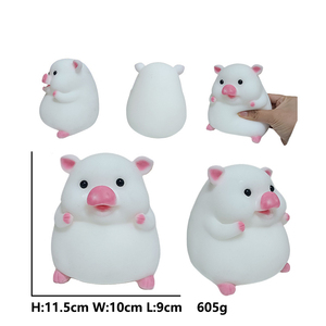 Adorable jouet à presser en forme de hamster et de cochon de 11,5 cm, super rebondissant pour enfants et adultes, cadeau anti-stress pour les journées chargées et les moments de détente - Product Image 3