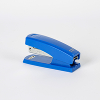 Agrafeuse mécanique manuelle de taille moyenne personnalisable nouvelle agrafeuse de papier de bureau avec matière plastique en métal pour la papeterie de bureau