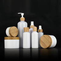 Kemasan Kosmetik Mewah 60ml 120ml 250ml 500ml 5oz 8oz Botol Sampo Plastik PET Bambu Putih Wadah Krim Perawatan Kulit Lulur Tubuh