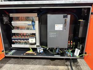 Máy ép phun PET Chen Hsong 200 tấn, gần như mới năm 2023, động cơ servo chính hãng, bán chạy - Product Image 4