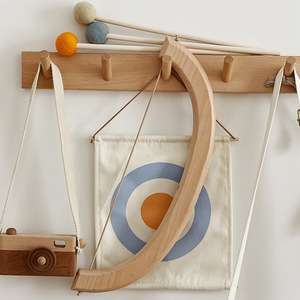 Ensemble d'<span class=keywords><strong>arc</strong></span> et de flèches en <span class=keywords><strong>bois</strong></span> moderne pour enfants, jeux de tir à la main non toxiques et écologiques, <span class=keywords><strong>jouet</strong></span> éducatif d'entraînement en intérieur - Product Image 3