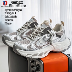 Sneakers con Suola Spessa Personalizzabili - Scarpe Casual da Uomo in Stile Retrò per Esterni con Rete Traspirante e Servizio di Campionatura Rapida - Product Image 2