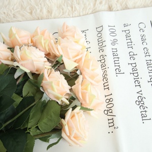 Nouvelles fleurs artificielles au toucher réel, roses de haute qualité pour la décoration de mariage et de la maison - Product Image 5