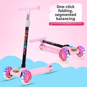 <span class=keywords><strong>Monopattino</strong></span> Pieghevole a <span class=keywords><strong>3</strong></span> Ruote con Luci Lampeggianti <span class=keywords><strong>per</strong></span> <span class=keywords><strong>Bambini</strong></span> dai <span class=keywords><strong>3</strong></span> ai 7 <span class=keywords><strong>Anni</strong></span> - Product Image 2