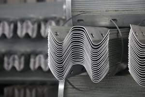 2024 Fabricante Highway Traffic Road <span class=keywords><strong>Safety</strong></span> Reflector Precios W <span class=keywords><strong>Beam</strong></span> Post <span class=keywords><strong>Guardrail</strong></span> - Product Image 6