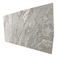 UNION STONE, granit gris cendre poli, design graphique moderne, écologique, naturel, petite dalle pour usage extérieur.