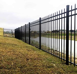 Panneaux de clôture extérieurs modulaires décoratifs personnalisés en métal, acier, aluminium, fer <span class=keywords><strong>bois</strong></span> traité thermiquement avec <span class=keywords><strong>poteau</strong></span> pour les maisons et le jardin - Product Image 3