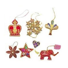 Motifs assortis faits à la main à des fins décoratives et broderie Zari de formes avec des ornements suspendus d'arbre de Noël en perles - Product Image 6
