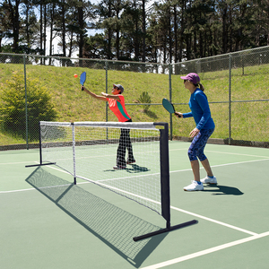 Ensemble de filet de pickleball pliable portable de haute qualité avec support et raquettes - Product Image 6