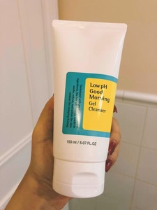 Detergente Delicato Viso e Corpo Cossrx per Acne, Gel Detergente Good Morning a Basso pH 150ml - Product Image 3