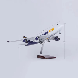Modèle d'<span class=keywords><strong>avion</strong></span> en résine moulée sous pression Boeing 747-8F Cargo <span class=keywords><strong>Atlas</strong></span> Air à l'échelle 1/150 de 47 cm avec trains d'atterrissage - Product Image 6