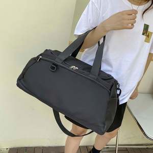 Sac de sport de grande capacité imperméable pour l'entraînement en salle de sport, sac de sport à fermeture éclair tendance, sac de sport portable avec compartiment à chaussures pour femme - Product Image 4