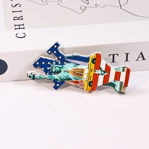 Logo 3D personnalisé peint à la main <span class=keywords><strong>New</strong></span> <span class=keywords><strong>York</strong></span> city <span class=keywords><strong>Taxi</strong></span> Statue de la Liberté touristique Souvenir polyrésine résine aimant de réfrigérateur aimants de réfrigérateur - Product Image 3