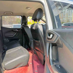Pick-up Zhongxi Terralord 2021 2.4T Essence 4x4 Double Cabine Luxe – Véhicule Chinois d'Occasion Grand Espace Économique - Product Image 6