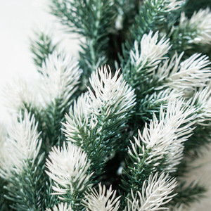 Árbol Bonsái Artificial de Pino Ciprés de 60 cm, Decoración Interior y Exterior, Planta Verde, Flores de Plástico, Blanco Grisáceo, con Estaca - Product Image 4