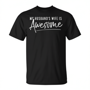 Camiseta humorística de matrimonio con la frase: Mi esposa es genial - Product Image 2