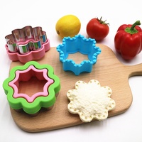Emporte-pièces écologiques en acier inoxydable 12 pièces pour enfants - Formes cœur, étoile, dinosaure pour pain, biscuits, fruits et légumes
