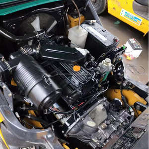 Chariot élévateur diesel japonais d'occasion (95 % neuf) de 3 tonnes avec moteur et conception de contrepoids pour usage en entrepôt - Product Image 6