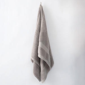 Ensemble de 2 serviettes Mindal en coton ultra doux sans torsion, haute absorption, pour le visage et le bain - Product Image 6