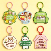 Fabrikant van karabijnhaak-borduurwerk sleutelhangers met hond, panda, fruit en poppenmotieven, 3D-vormen, zinklegering, milieuvriendelijk, op maat gemaakte kleuren