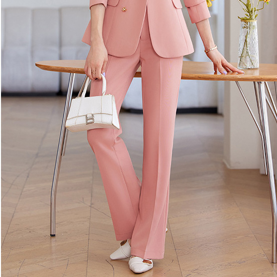 Pantaloni rosa