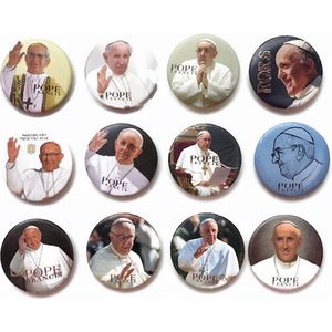 Nella memoria amorevole foto personalizzata devota <span class=keywords><strong>papa</strong></span> francesco risvolto a bottone con ali d'angelo commemorative perni funebri In memoria della celebrazione della vita - Product Image 6