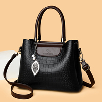 Sacs à main pour femmes en gros d'usine, design simple, sacs à main avec pendentif précieux, sac à bandoulière de luxe en cuir PU souple