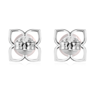 Encantadores pendientes de tuerca en forma de flor adornados con accesorio de perla <span class=keywords><strong>Swarovski</strong></span> Pendientes elegantes de Daisini chapados en oro de 18 quilates - Product Image 6