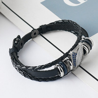 Nouveautés, bracelet en cuir Anime Attack on Titan, bracelet personnalisé de dessin animé, vente en gros, bracelet de couple pour homme