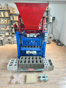 Machine à briques automatique KX4-35 Hopper, économie d'énergie, fonctionnement facile, équipement de fabrication de blocs - Product Image 5