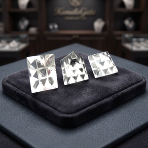 Pyramide Vastu en Améthyste et Agate Naturelles de Haute Qualité, Pierre Semi-Précieuse Sculptée à la Main pour le Feng Shui et la Guérison - Product Image 3