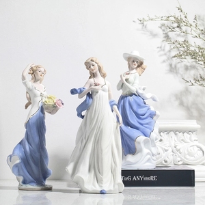 Escultura Nórdica de Cerámica de Lujo Ligero, Directo de Fábrica, Adorno Artesanal para Sala de Estar, Decoración de Mesa, Regalos - Product Image 1