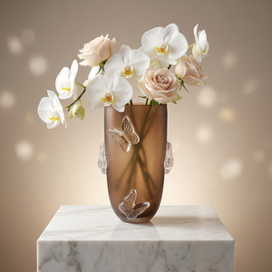 Jarrón de Vidrio Cilíndrico Moderno de Primera Calidad con Diseño de Mariposa para Decoración Floral de Bodas y Hogar - Product Image 3