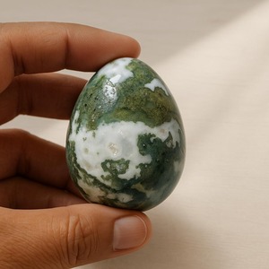 Venta al por mayor de piedras de ágata musgosa natural pulida de alta calidad, cristal energético en forma de huevo, tendencia de moda, embalaje seguro para regalos. - Product Image 3