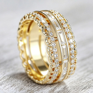 Anello Nuziale Vintage in Pizzo Ondulato per Donne, Elegante Gioiello da Dito alla Moda - Product Image 1
