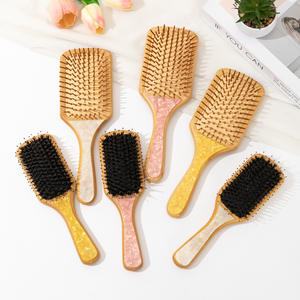 Sisir Rambut Kinling Define LOGO dengan Bulu Babi Keriting, Bantalan Pijat Asetat, dan Gagang Bambu, Bersertifikasi CE RoHS untuk Penggunaan Sehari-hari - Product Image 5