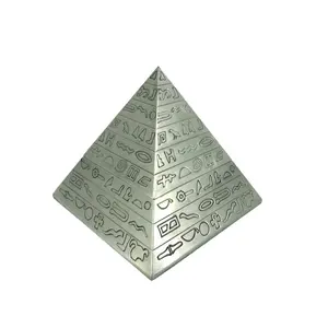 Полированная Металлическая Пепельница в виде пирамиды